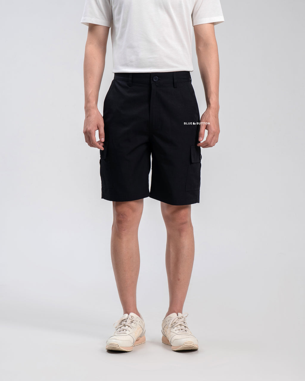 The Cargo Shorts - Black