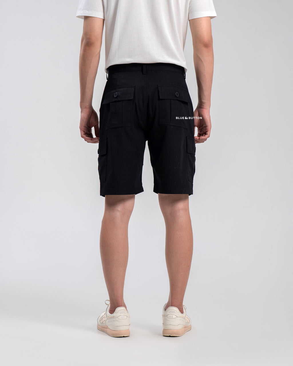 The Cargo Shorts - Black
