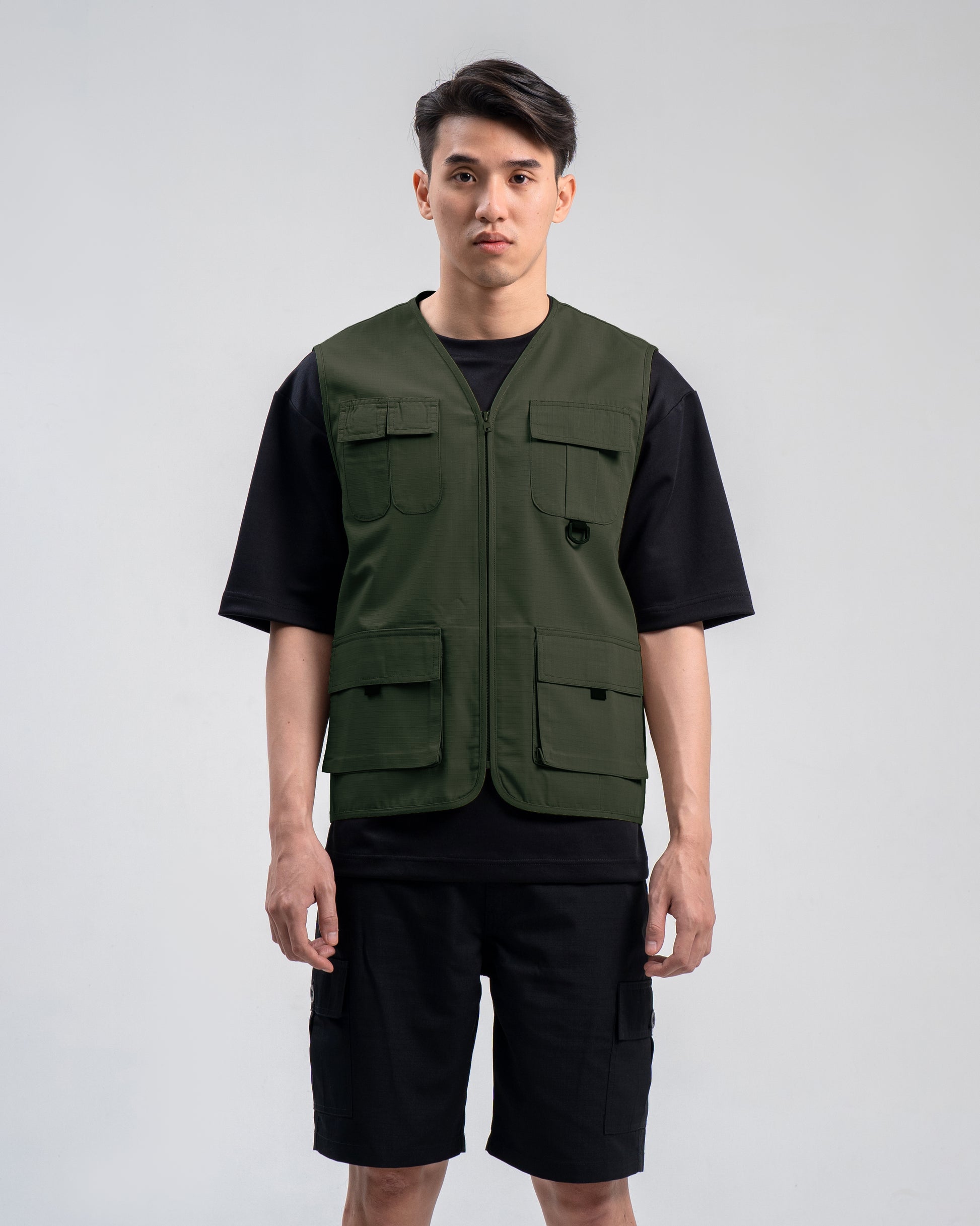 The Outdoor Vest - Army Green